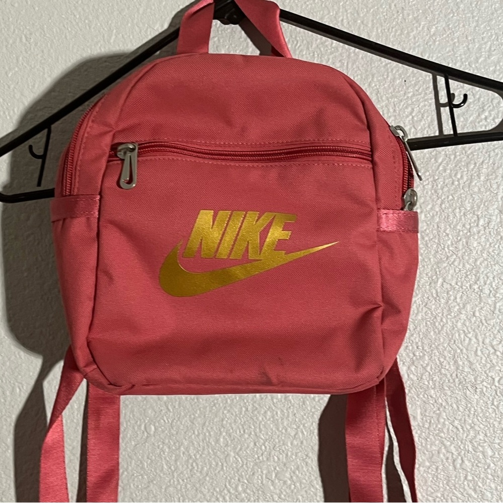 Nike small back pack
